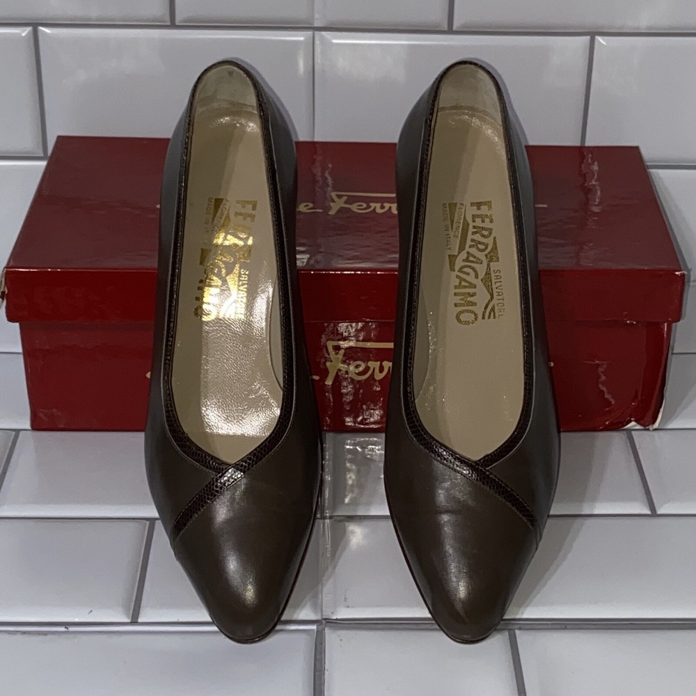 SALVATORE FERRAGAMO Women's Kitten Pump 1.75" Heels Brown Leather size 6.5 - Picture 6 of 8